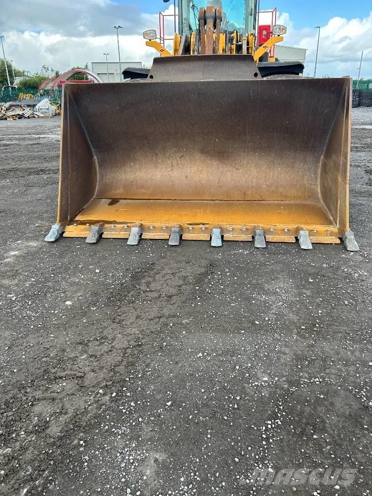 Volvo L 180 H ホイールローダー・タイヤショベル