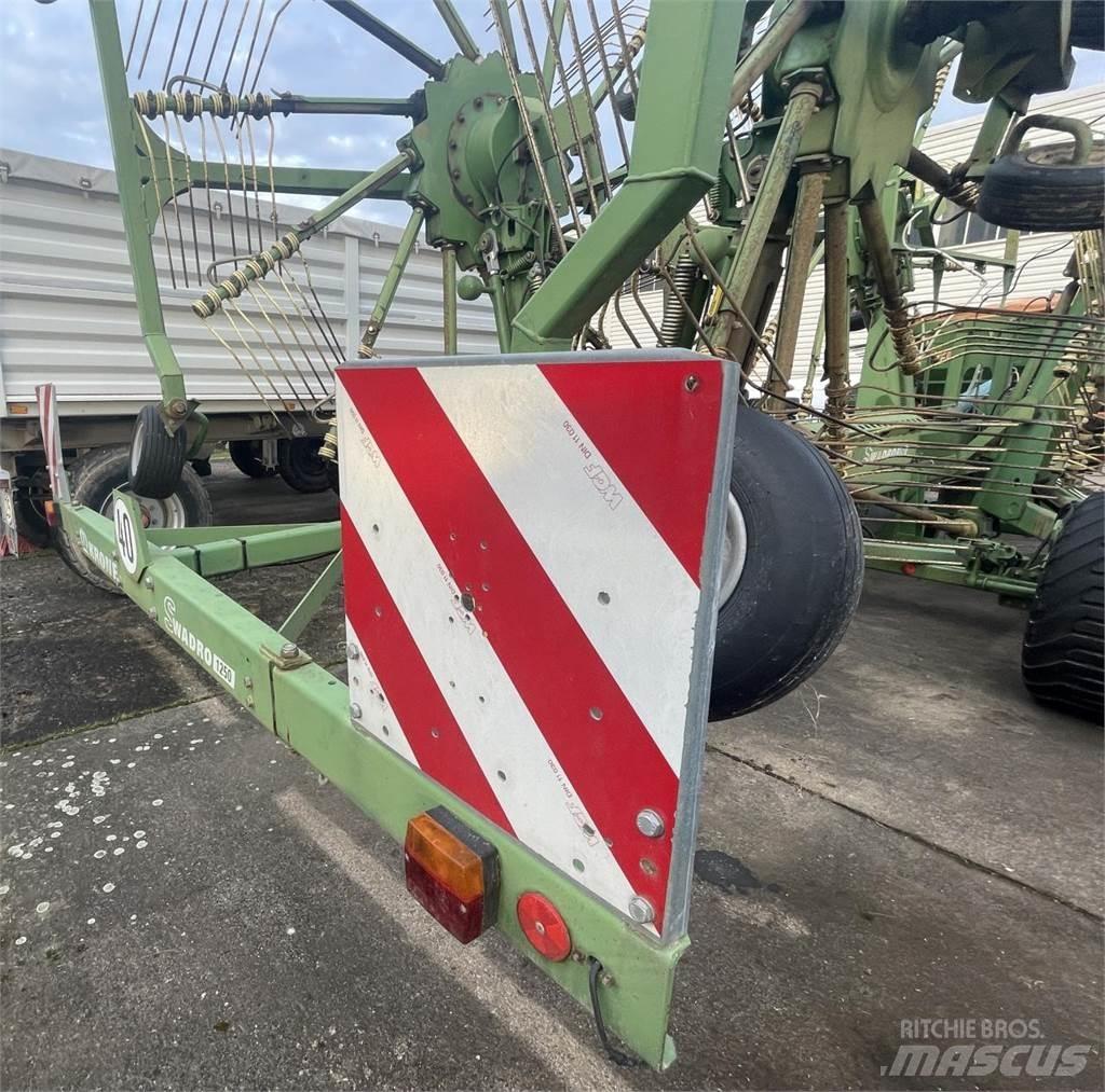 Krone SWADRO 1250 ウィンドローア/レーキ