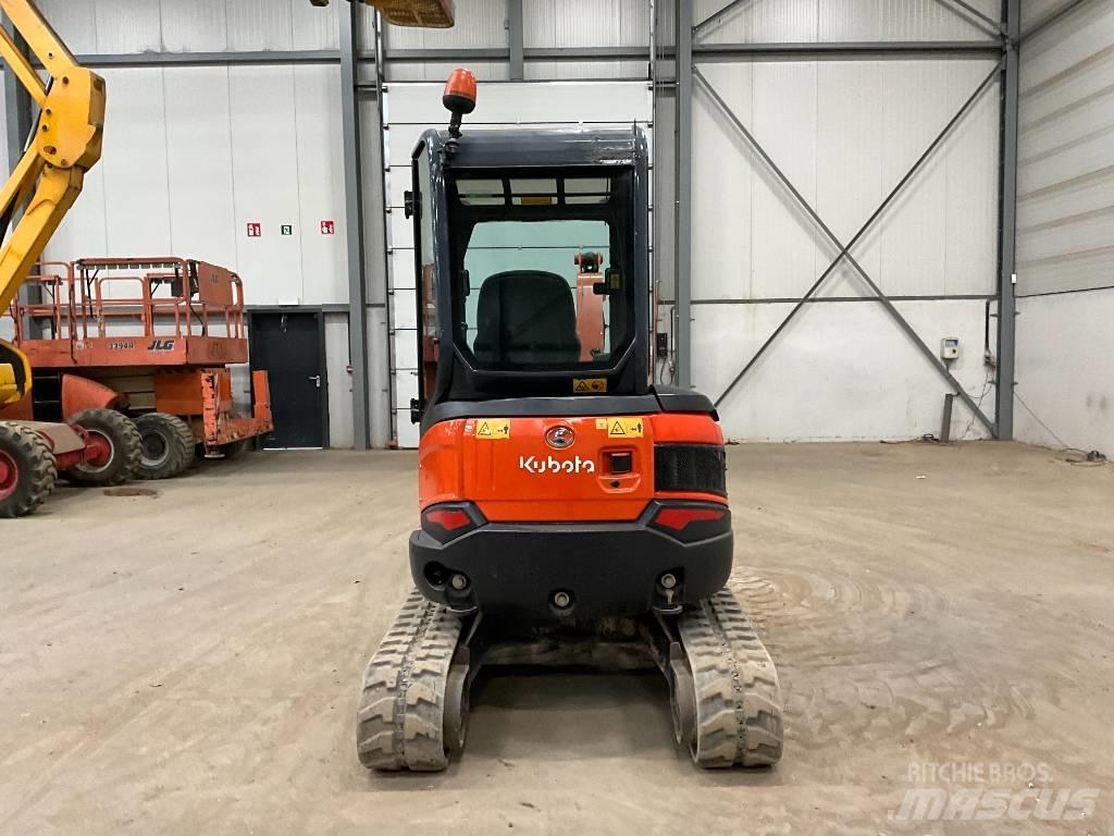 Kubota U 27-4 ミニ油圧ショベル 7t以下（ミニユンボ・ミニディガー）