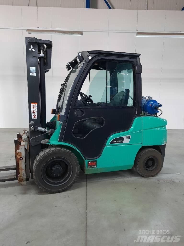 Mitsubishi FG35NT LPGフォークリフト