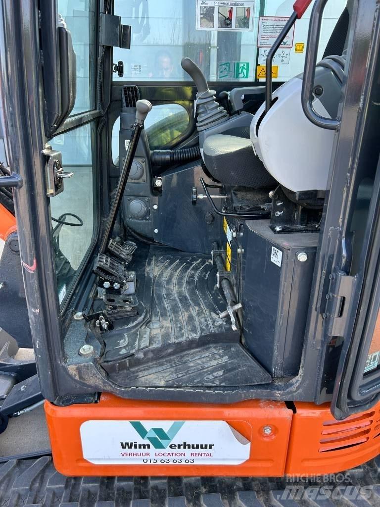 Hitachi ZX 26 U-6 ミニ油圧ショベル 7t以下（ミニユンボ・ミニディガー）