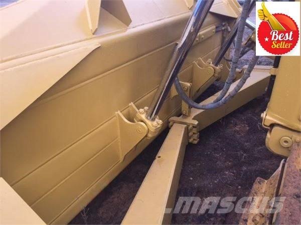 CAT D 6 R ブルドーザー