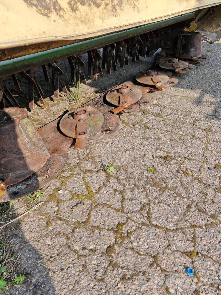 Krone AM 243 cv モアーコンディショナー