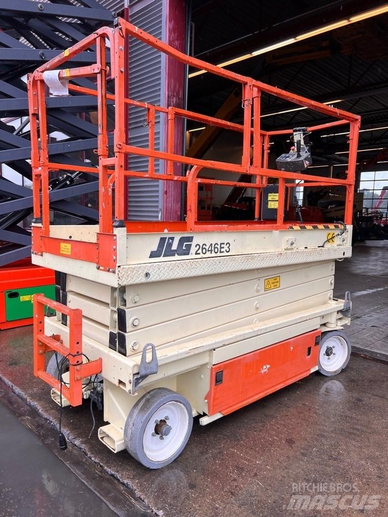 JLG 2646 E 3 シザースリフト