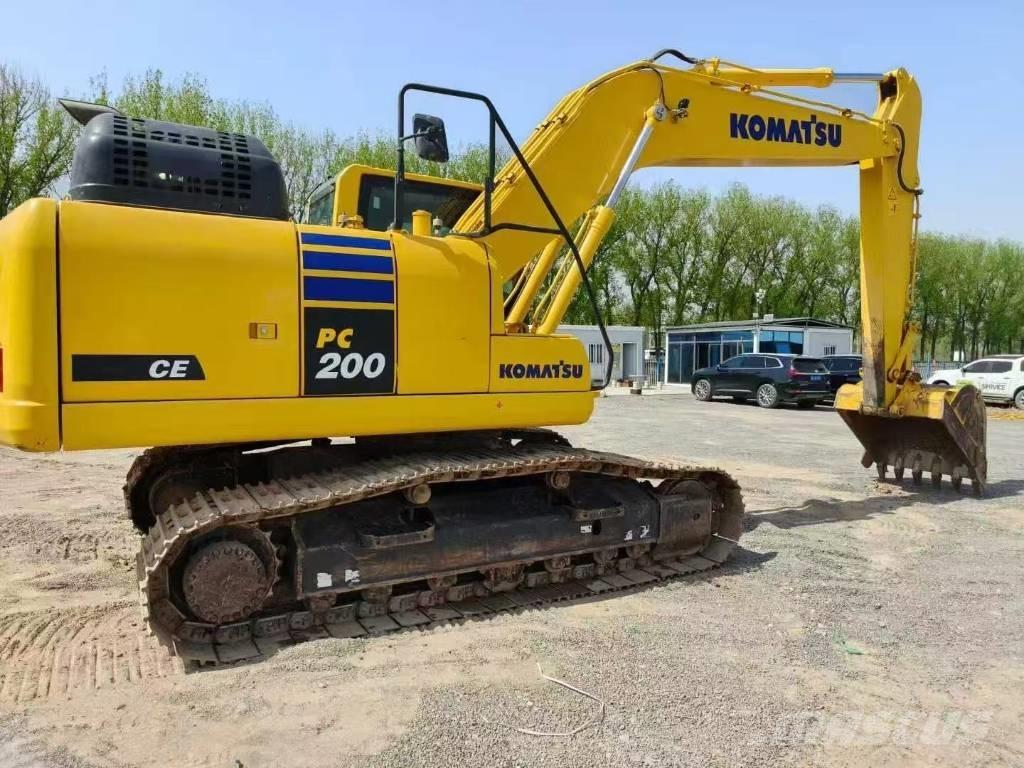 Komatsu PC 200-11 大型油圧ショベル12t以上（パワーショベル・ユンボ）