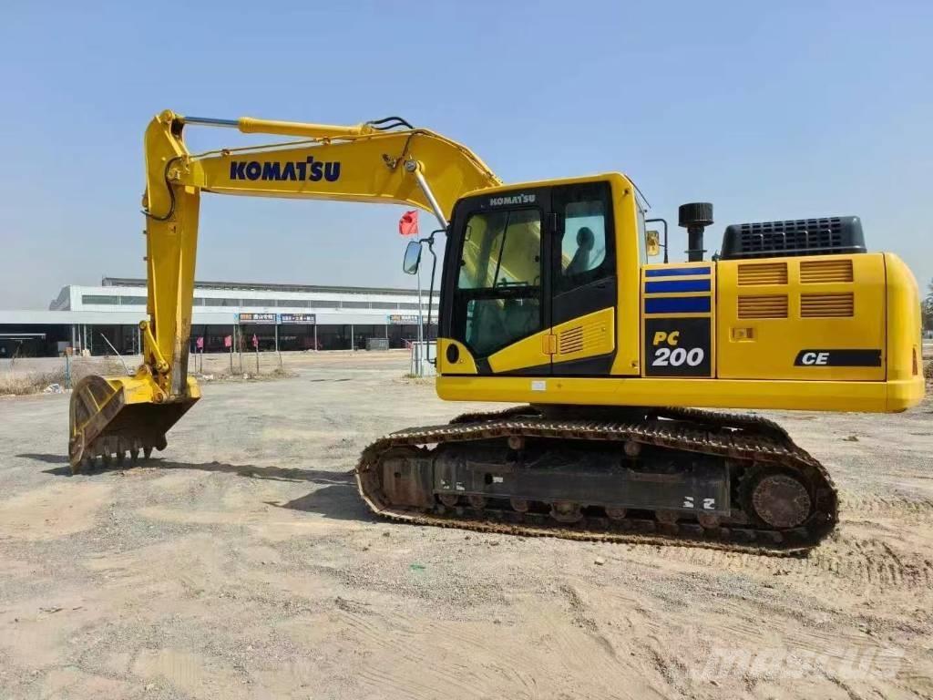Komatsu PC 200-11 大型油圧ショベル12t以上（パワーショベル・ユンボ）