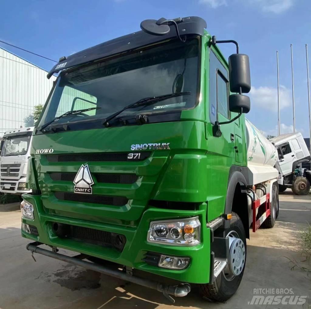 Howo 371 多目的／汎用車両