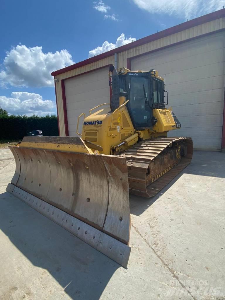 Komatsu D61PX24 ブルドーザー