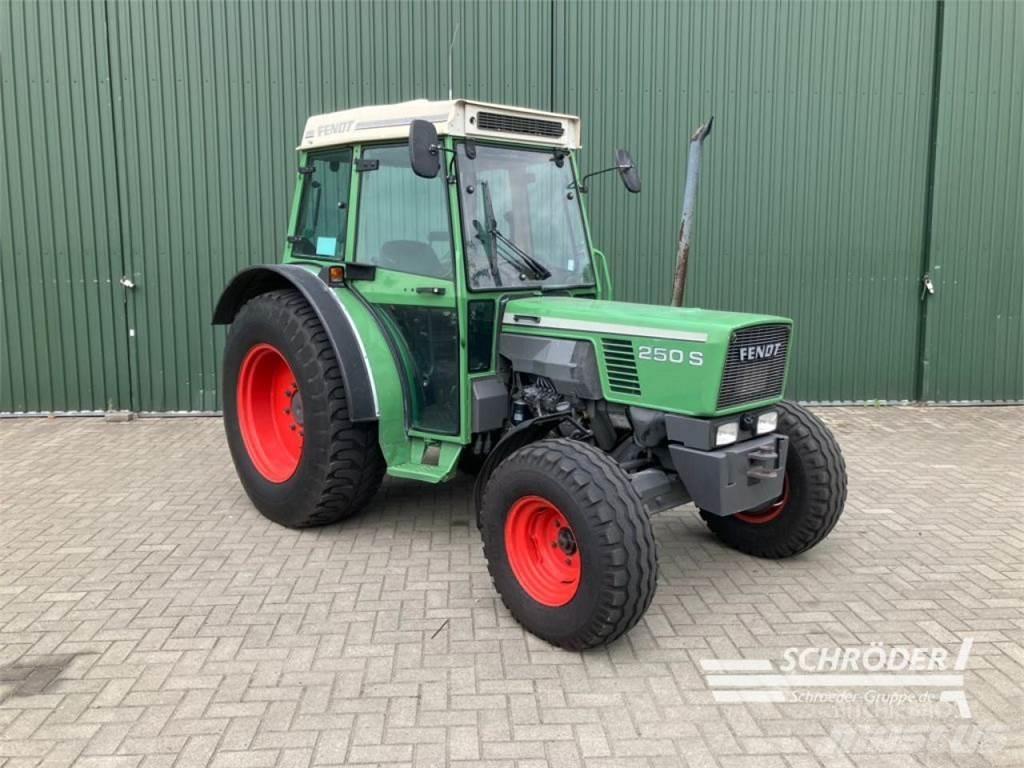 Fendt FARMER 250 S トラクター