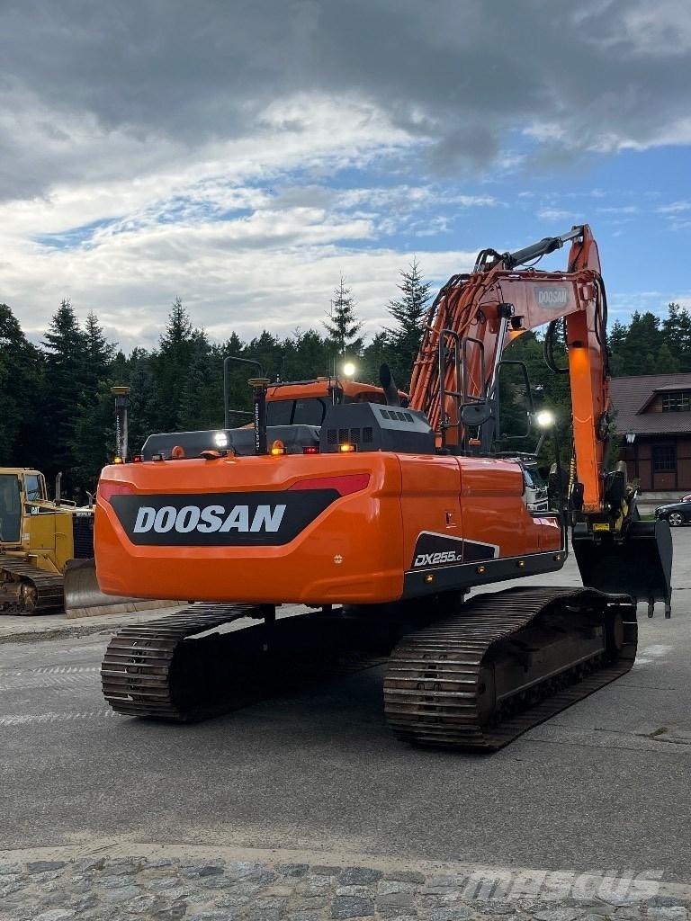 Doosan DX 255 LC-5 大型油圧ショベル12t以上（パワーショベル・ユンボ）
