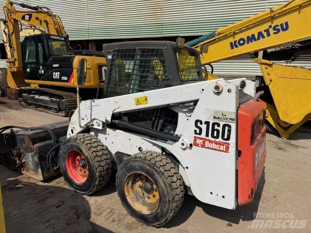 Bobcat S 160 スキッドステアローダー