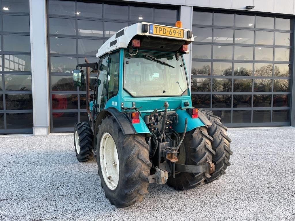 Fendt 208 F トラクター