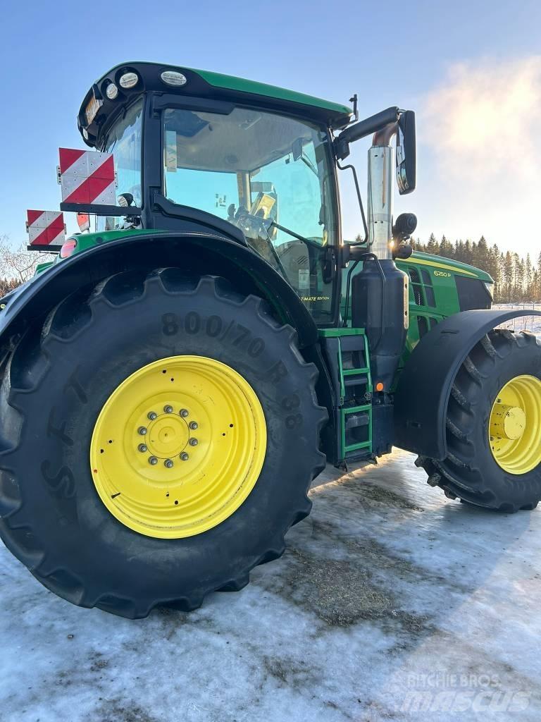 John Deere 6250 R トラクター