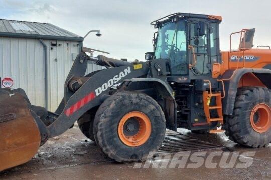 Develon DL 480-7 バックホーローダー