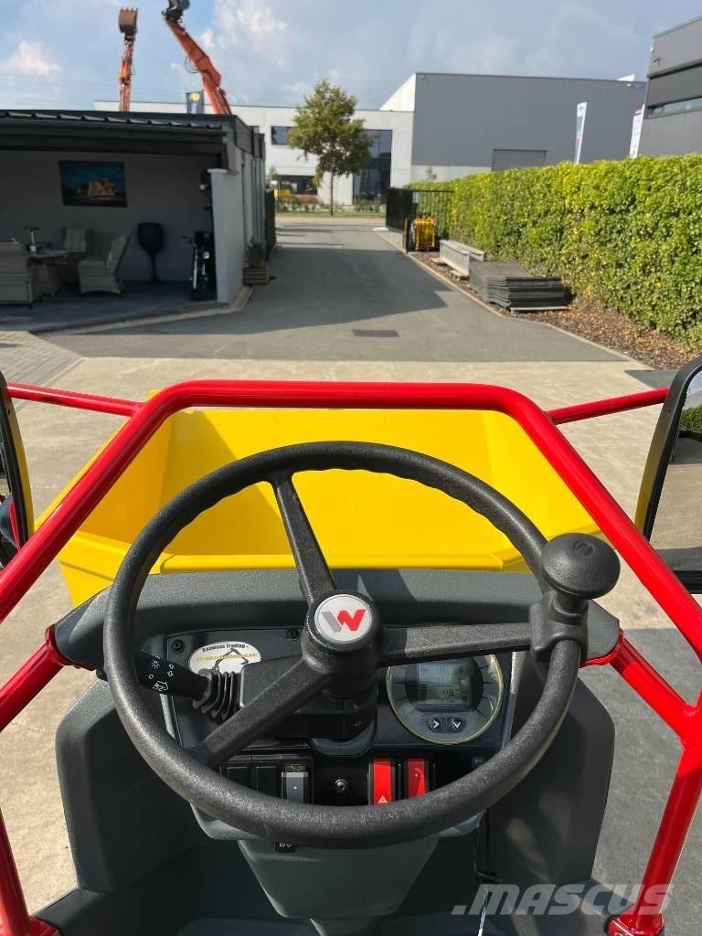Wacker Neuson DW15 アーティキュレート式ダンプトラック