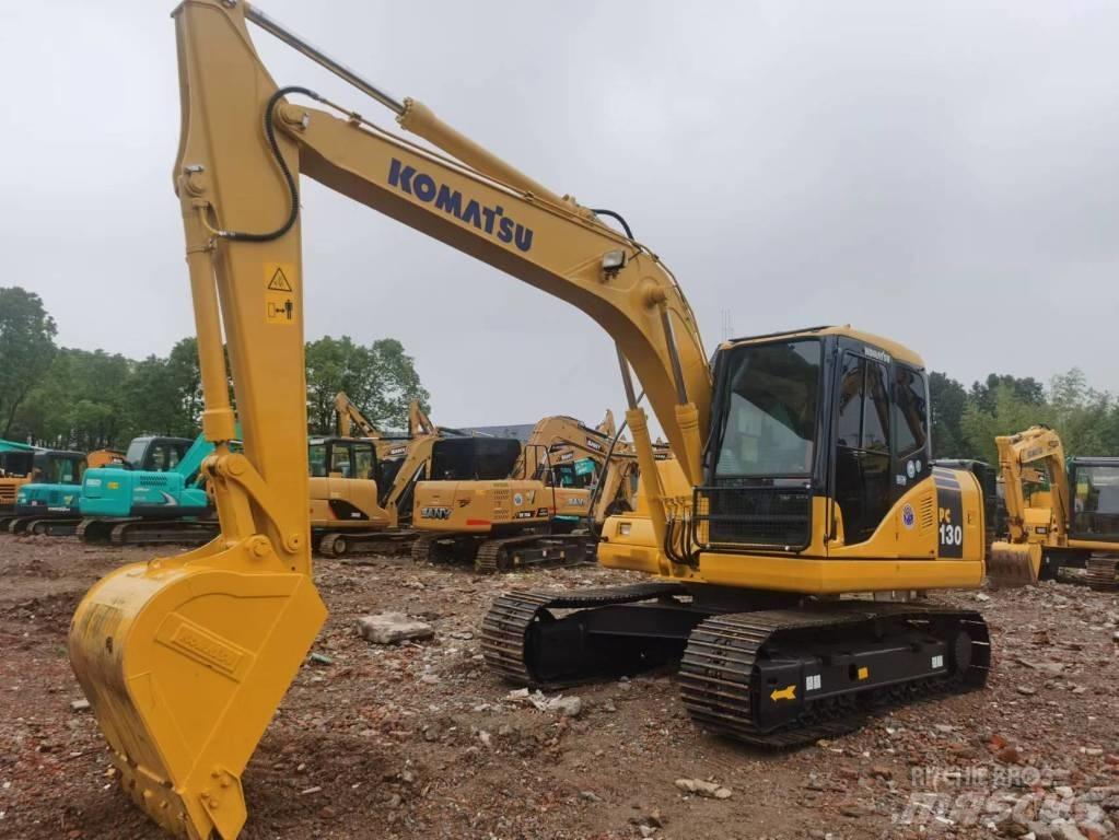 Komatsu PC 130 中型油圧ショベル 7ｔ-12ｔ（ユンボ・パワーショベル・バックホー）