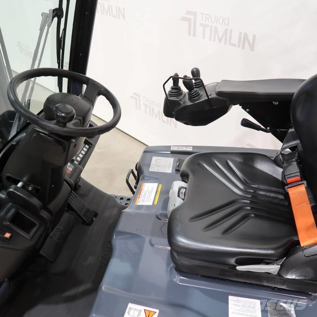 Toyota 8FBE16T バッテリーフォークリフト