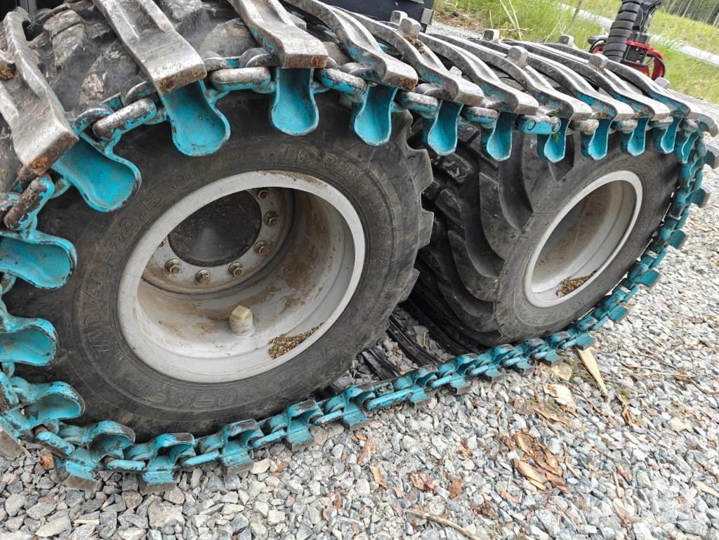 Komatsu 901 XC ハーベスター