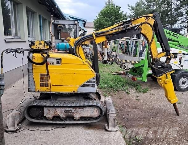 Brokk 160 ミニ油圧ショベル 7t以下（ミニユンボ・ミニディガー）
