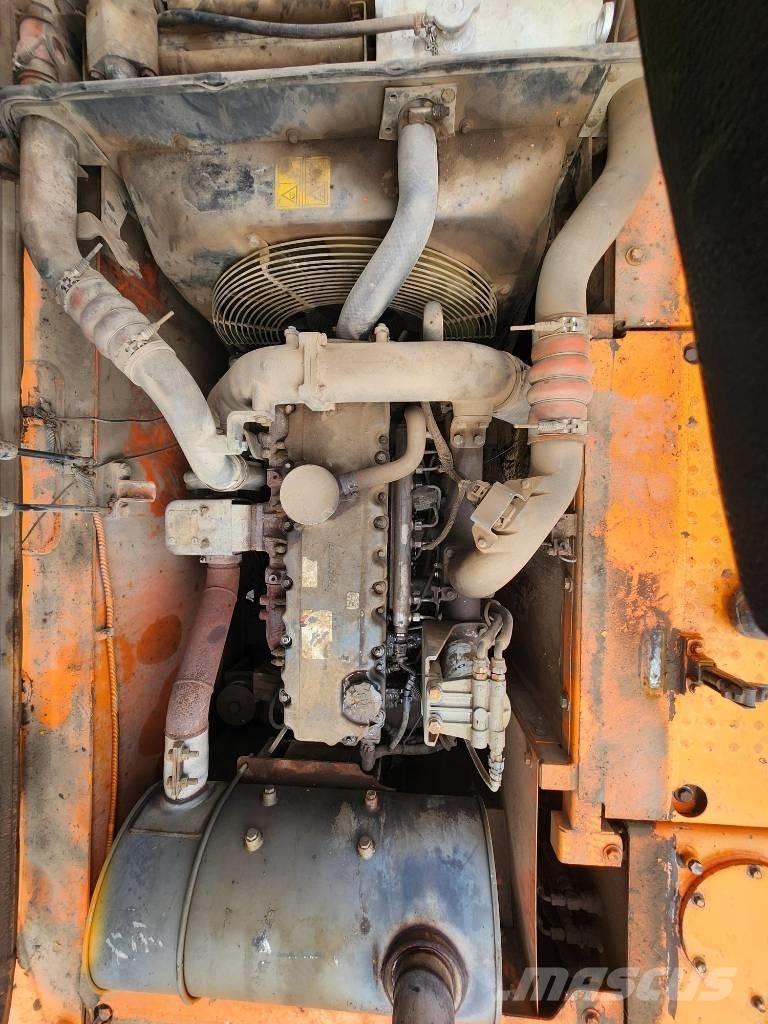 Doosan DX 210WA ホイール式油圧ショベル（パワーショベル・ユンボ・バックホー）