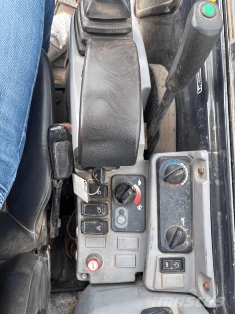 Kubota U 48-4 ミニ油圧ショベル 7t以下（ミニユンボ・ミニディガー）