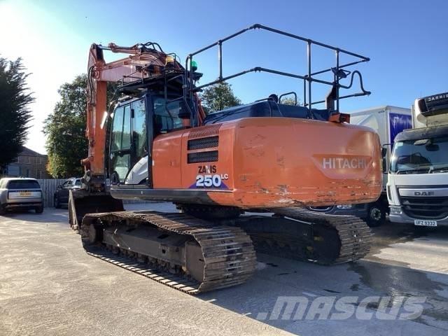 Hitachi ZX 210 LC-6 大型油圧ショベル12t以上（パワーショベル・ユンボ）
