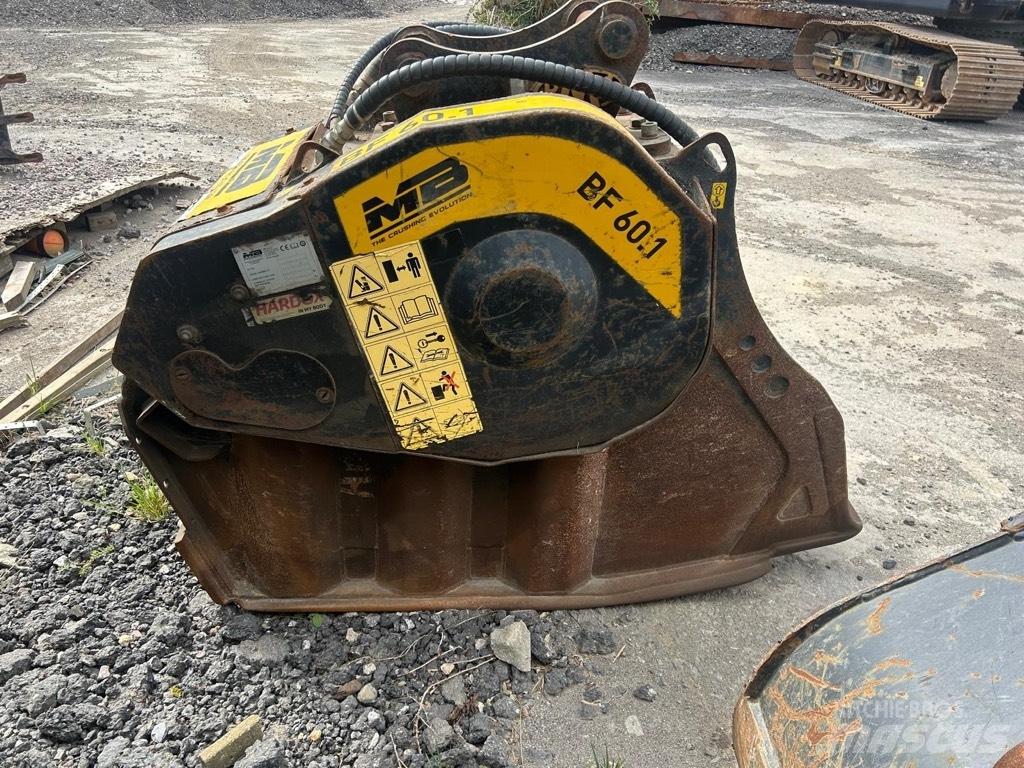 MB Crusher BF 60.1 バケットクラッシャー