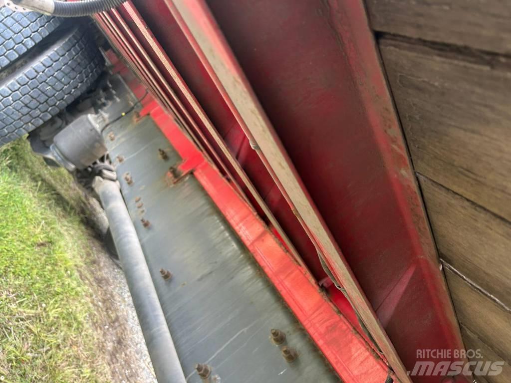 Volvo FM 11 330 平ボディー／ウインチトラック