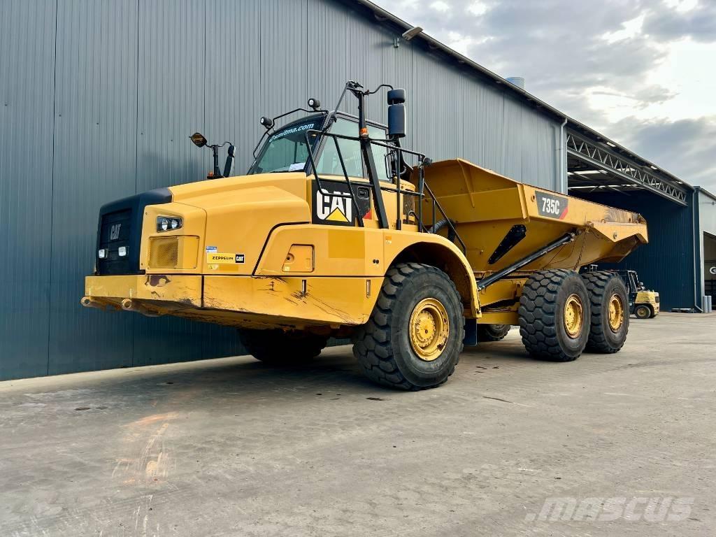 CAT 735C アーティキュレート式ダンプトラック
