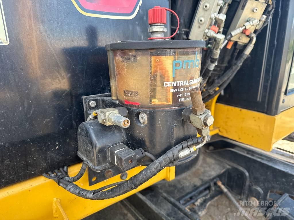 CAT 310 大型油圧ショベル12t以上（パワーショベル・ユンボ）