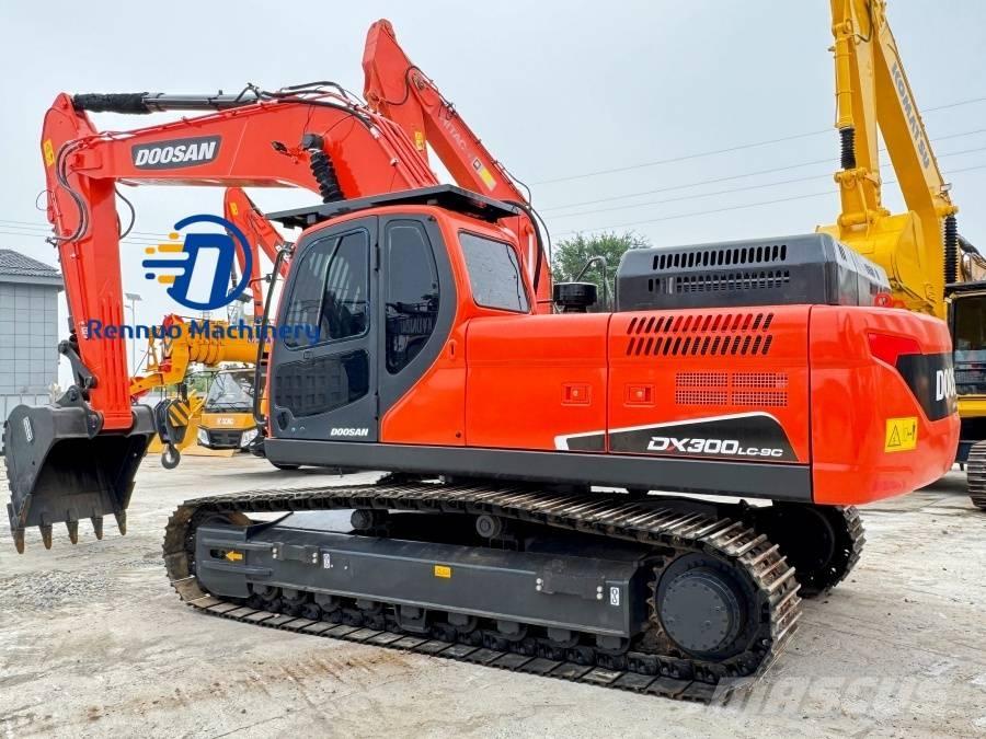 Doosan DX 300LC-9C 大型油圧ショベル12t以上（パワーショベル・ユンボ）