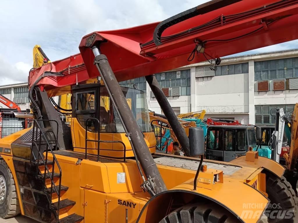 Sany SRSC 45 C30 リーチスタッカー