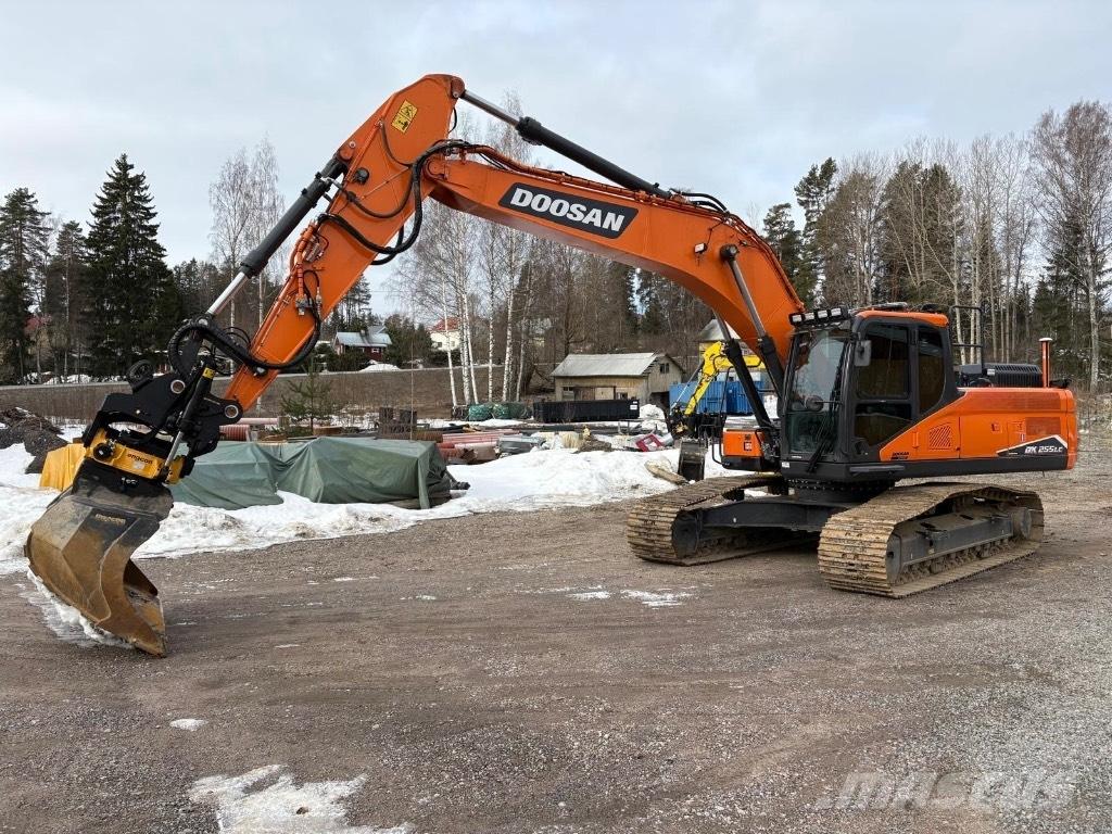 Doosan DX 255 LC-7 大型油圧ショベル12t以上（パワーショベル・ユンボ）