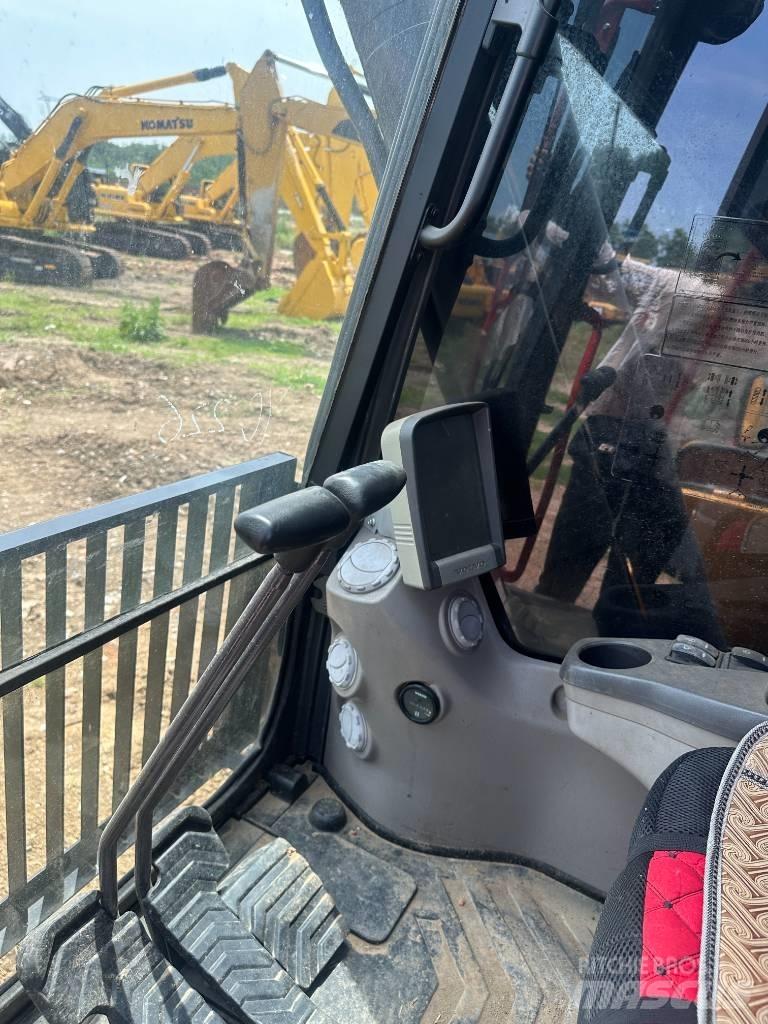 Volvo EC250D 大型油圧ショベル12t以上（パワーショベル・ユンボ）
