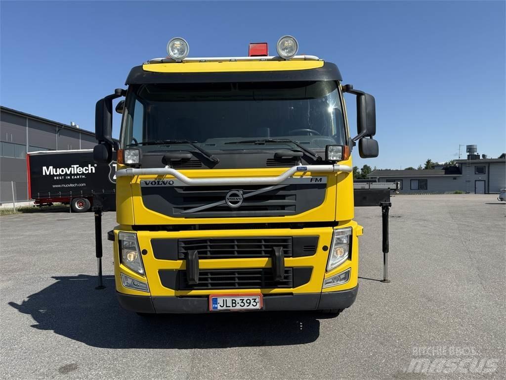 Volvo FM 370 6X2 クレーントラック、ユニック車