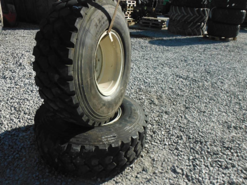 Michelin 365/85R20 タイヤ、ホイル、リム