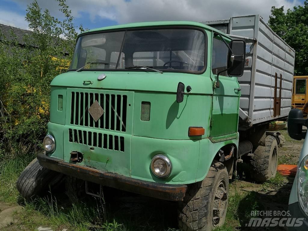 IFA W50 LA トラクター