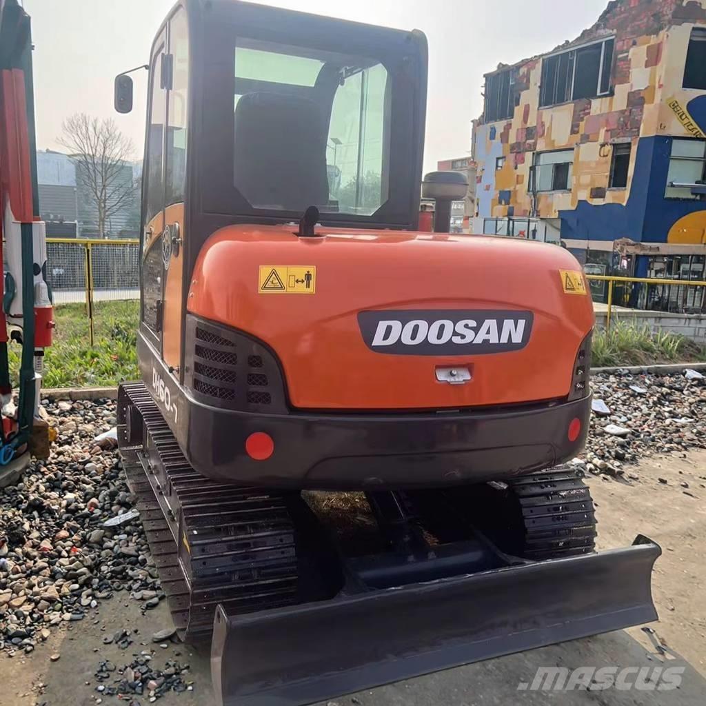Doosan DH 60 ミニ油圧ショベル 7t以下（ミニユンボ・ミニディガー）
