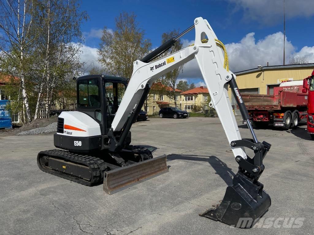 Bobcat E 50z ミニ油圧ショベル 7t以下（ミニユンボ・ミニディガー）