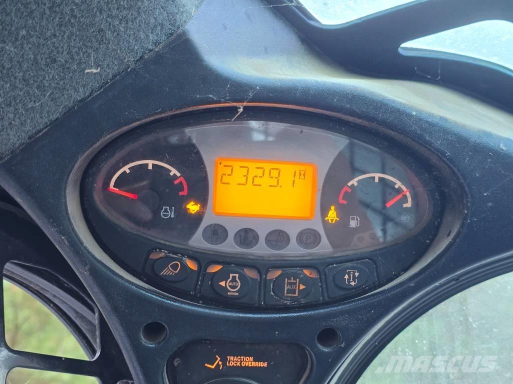 Bobcat T 770 スキッドステアローダー