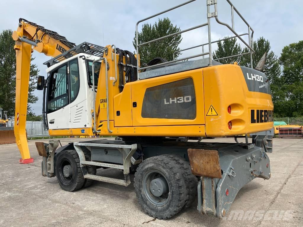 Liebherr LH 30 M 廃棄物／工業産廃処理機