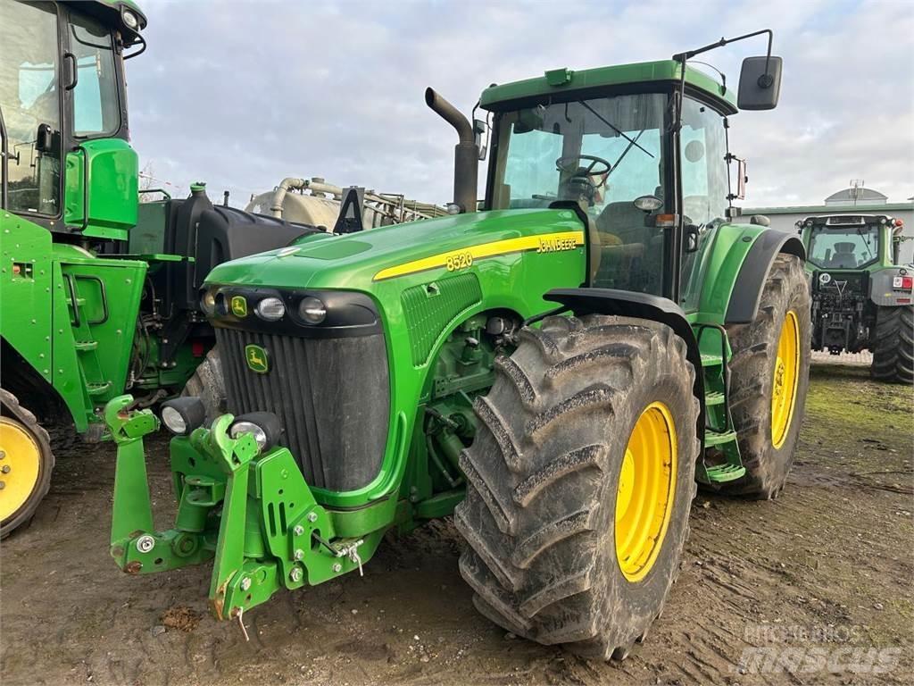 John Deere 8420 トラクター