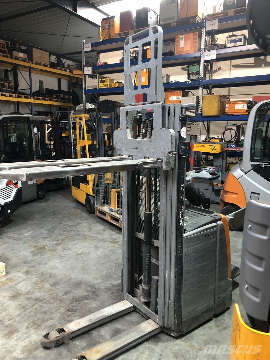 Still EXV SF16 自走式スタッカー