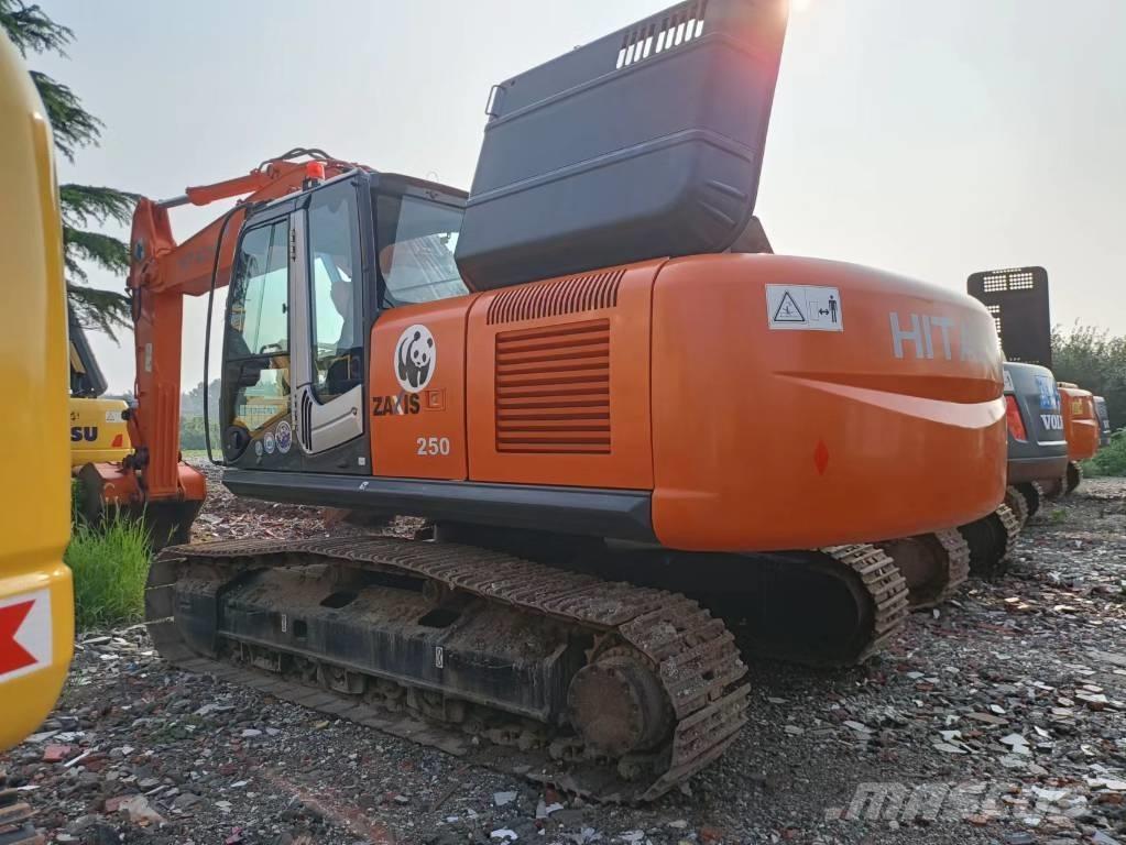 Hitachi ZX 250 LC 大型油圧ショベル12t以上（パワーショベル・ユンボ）