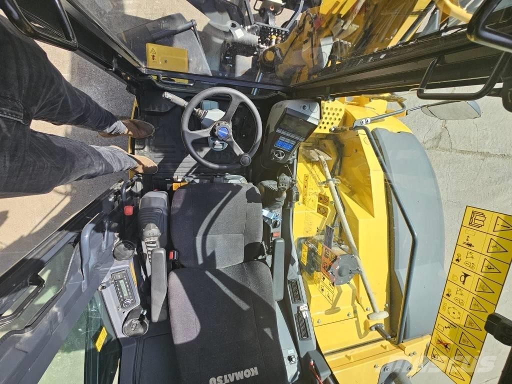 Komatsu PW 98 MR-11 ホイール式油圧ショベル（パワーショベル・ユンボ・バックホー）