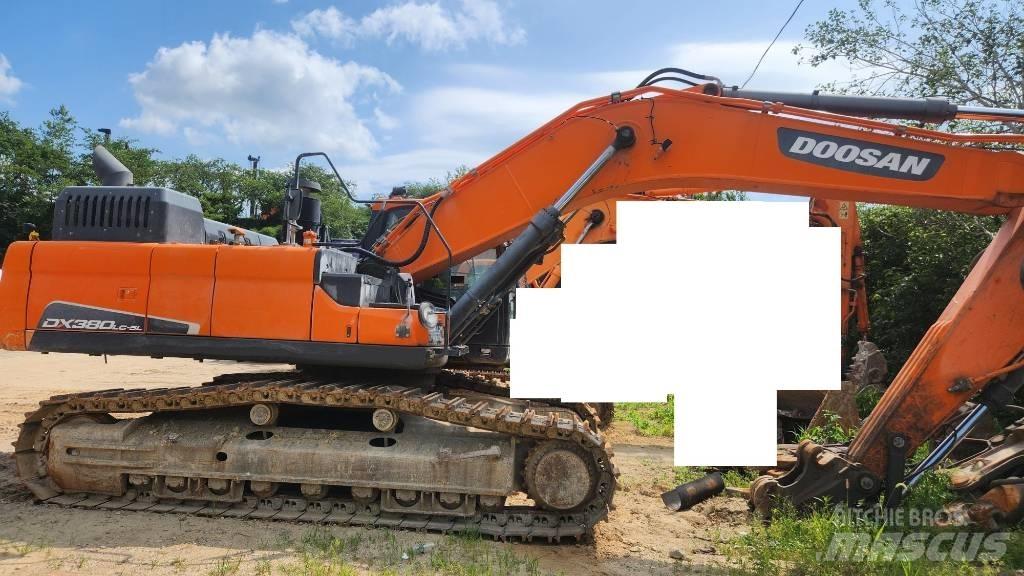 Doosan DX 300 LCA 大型油圧ショベル12t以上（パワーショベル・ユンボ）