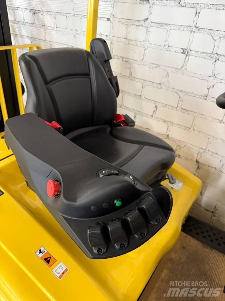 Hyster J1.6XN バッテリーフォークリフト