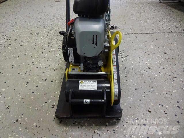 Bomag BVP 10/36 プレートコンパクター