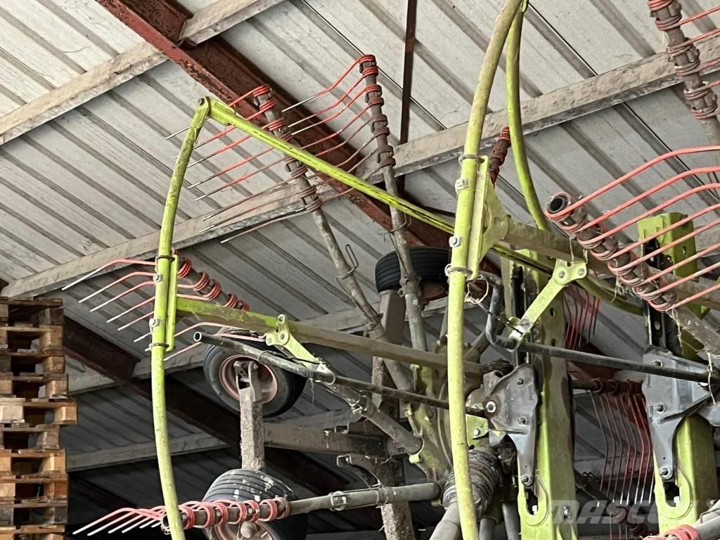 CLAAS Liner 2700 ウィンドローア/レーキ