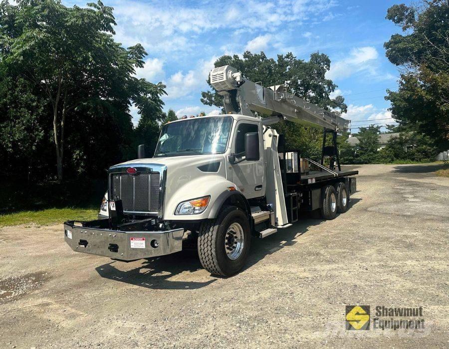 National Crane 8100D クローラクレーン